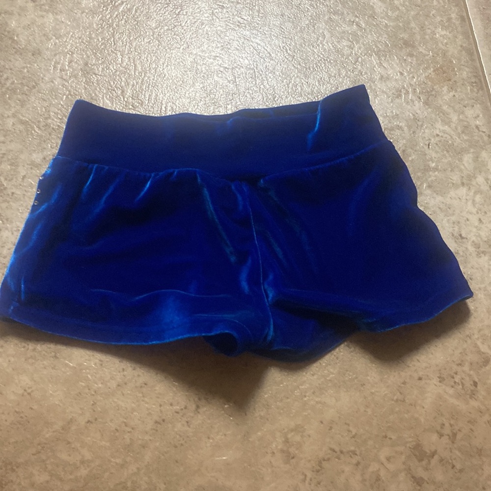 Gymnastics shorts. Child’s small - Picture 3 of 7